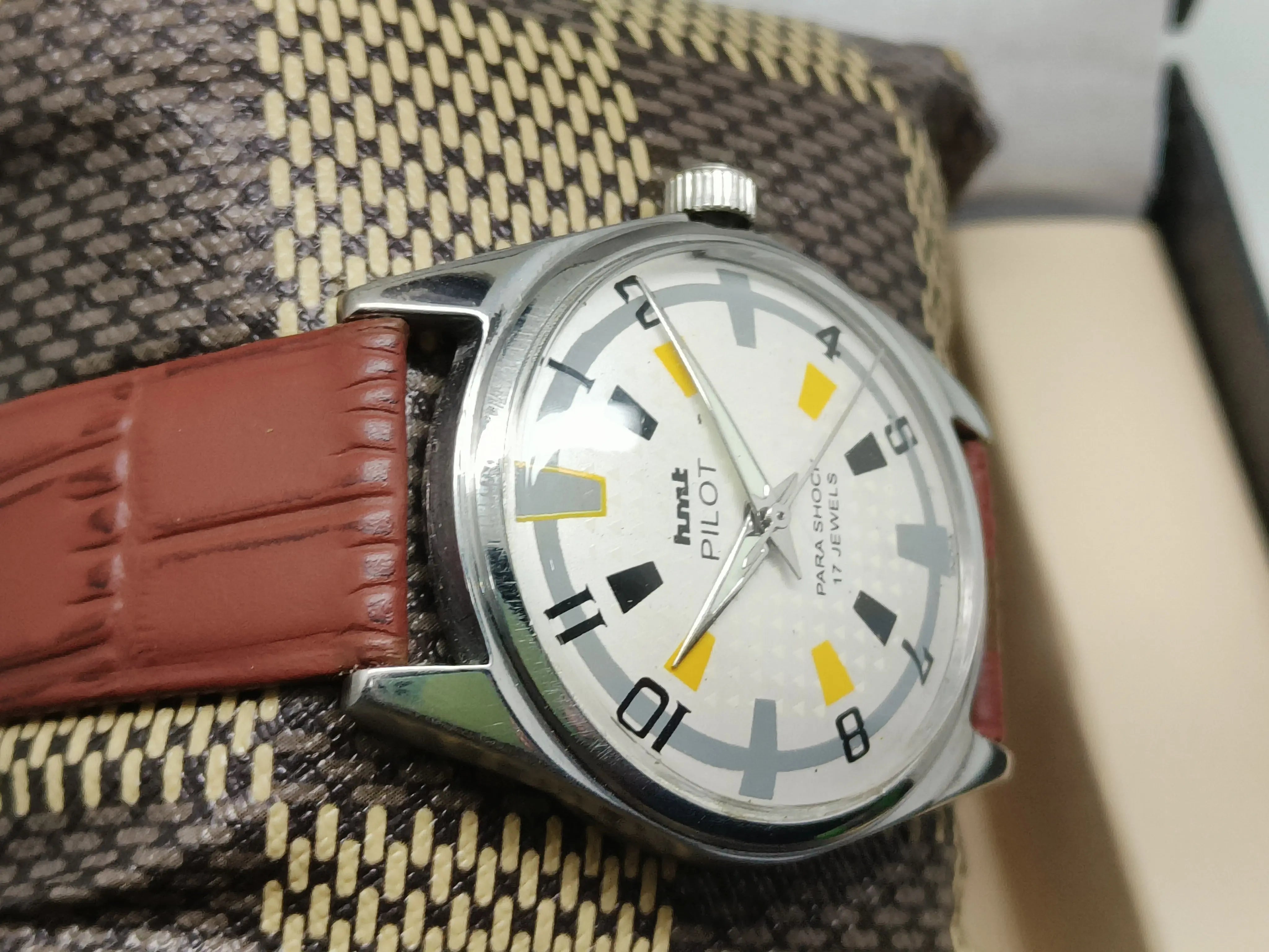 HMT Mechanical Vintage Watch – Refurbished Classic | Original Hand-Winding Timepiece National Watches