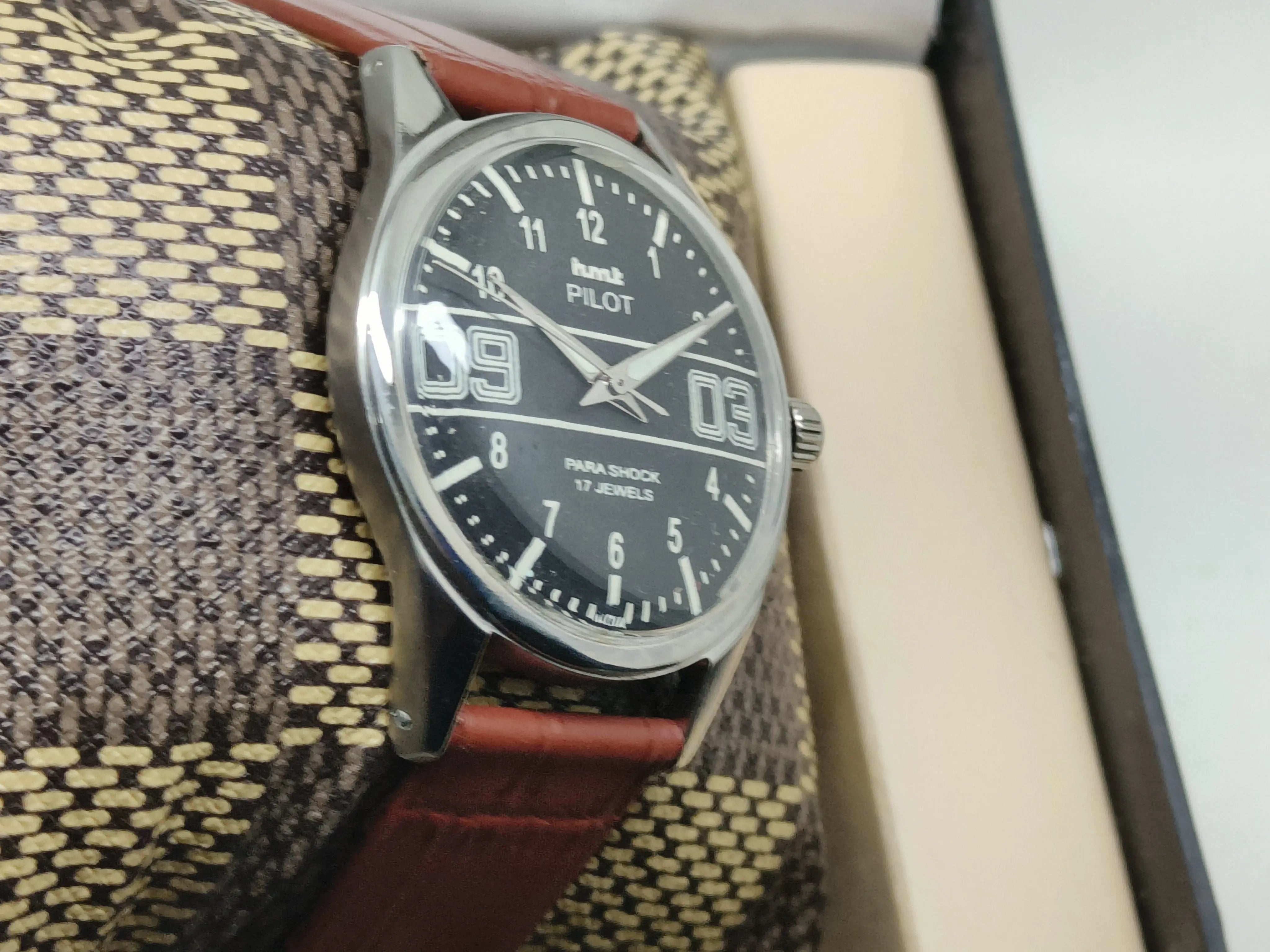 HMT Mechanical Vintage Watch – Refurbished Classic | Original Hand-Winding Timepiece National Watches