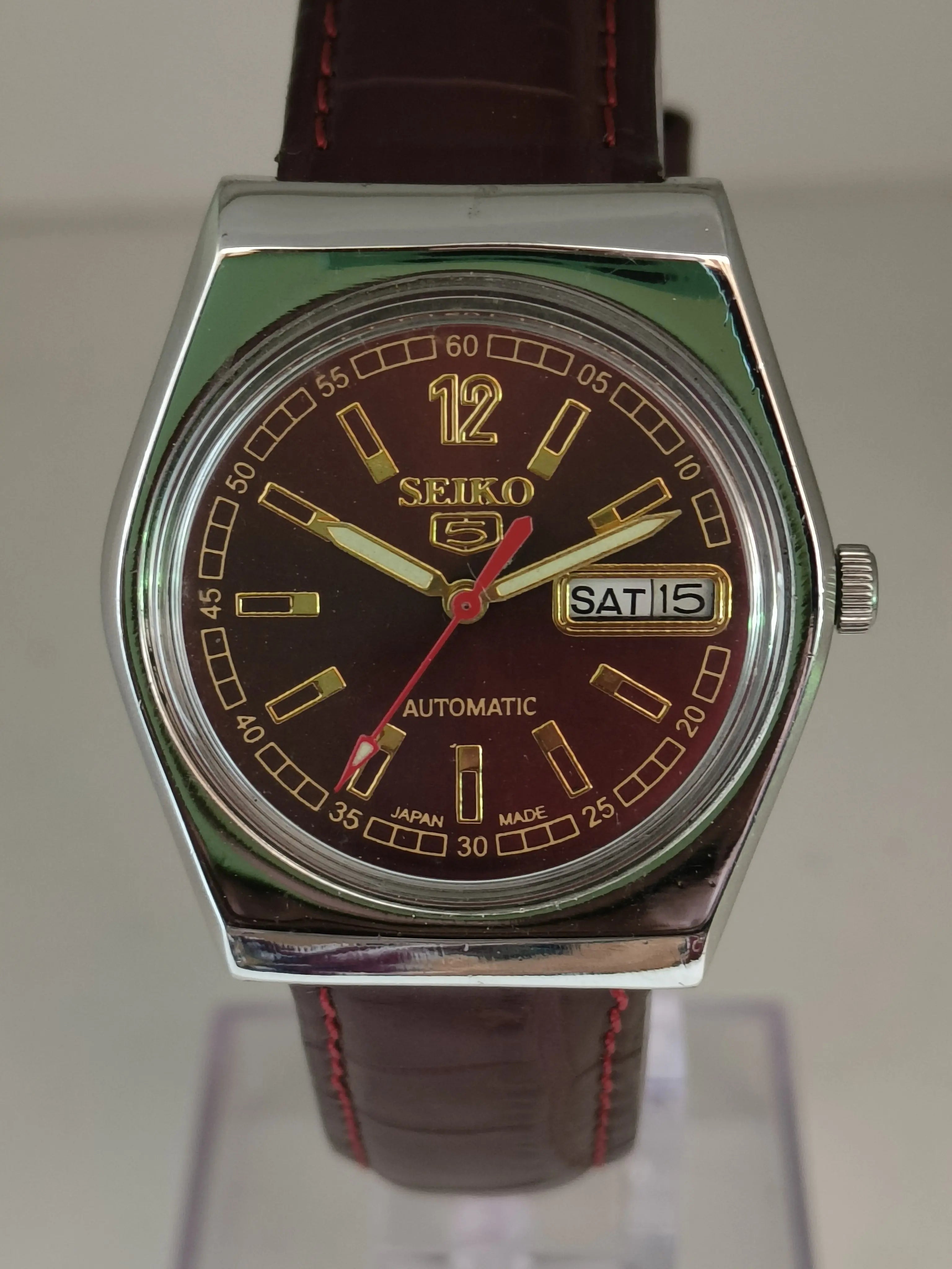 Seiko 5 Vintage Automatic – Refurbished Classic Timepiece National Watches