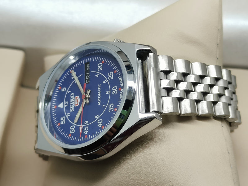Japanese Seiko 5 Vintage – Refurbished Original Movement
