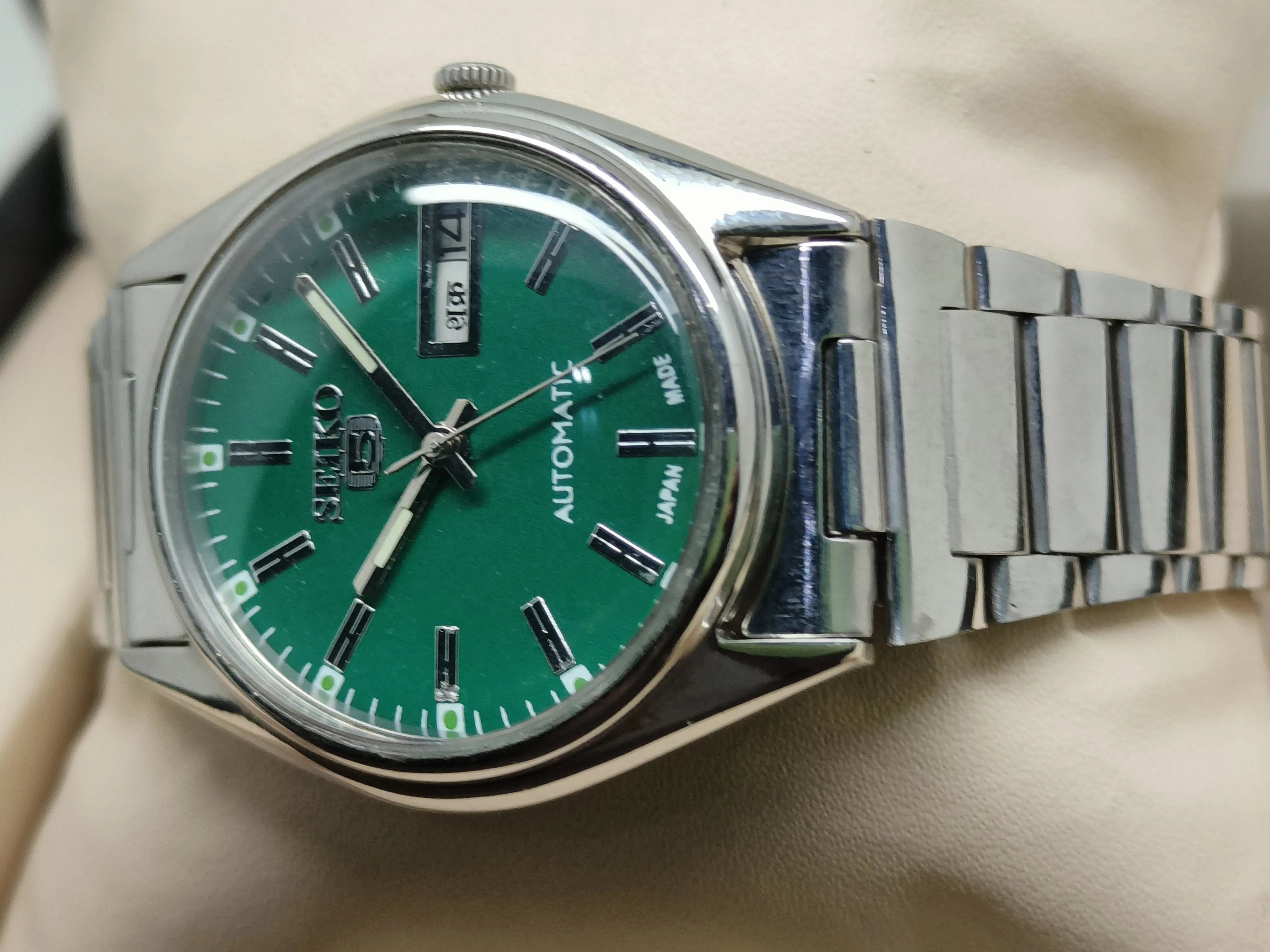 Seiko 5 Vintage 37mm Automatic – Refurbished Classic National Watches