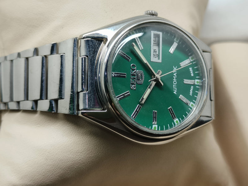 Seiko 5 Vintage 37mm Automatic – Refurbished Classic
