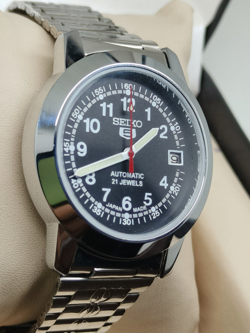 Seiko 5 Vintage Black Dial – Refurbished Automatic