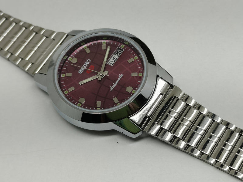 Seiko 5 Vintage Automatic – Pristine Refurbishment