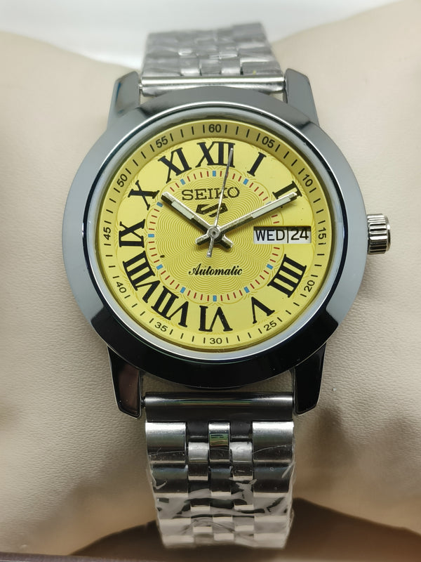 Seiko 5 Vintage Cushion Case – Restored Original