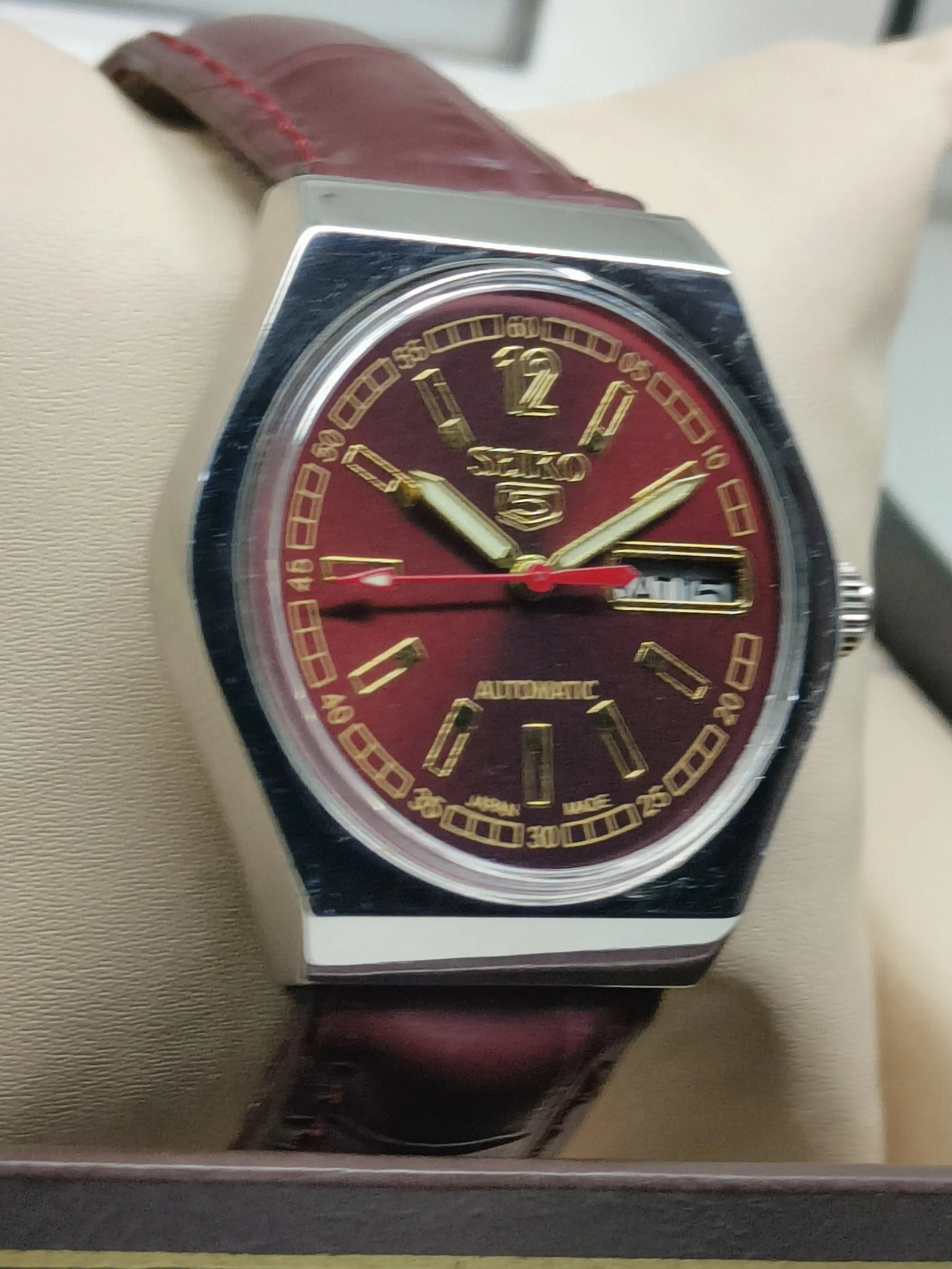 Vintage Seiko 5 SNK809 – Refurbished Classic Black Dial National Watches