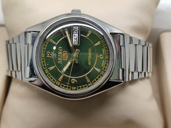 Vintage Seiko 5 SNK803 – Refurbished Military Green