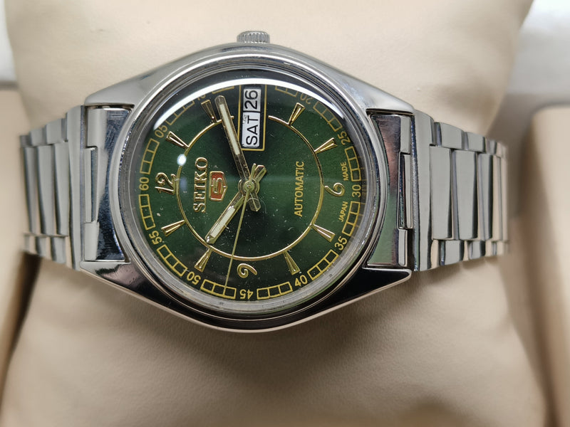 Vintage Seiko 5 SNK803 – Refurbished Military Green