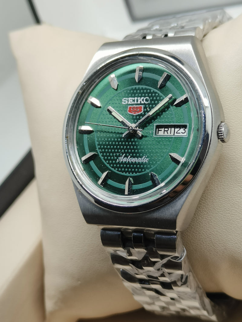 Vintage Seiko 5 SNK805 – Refurbished Blue Dial