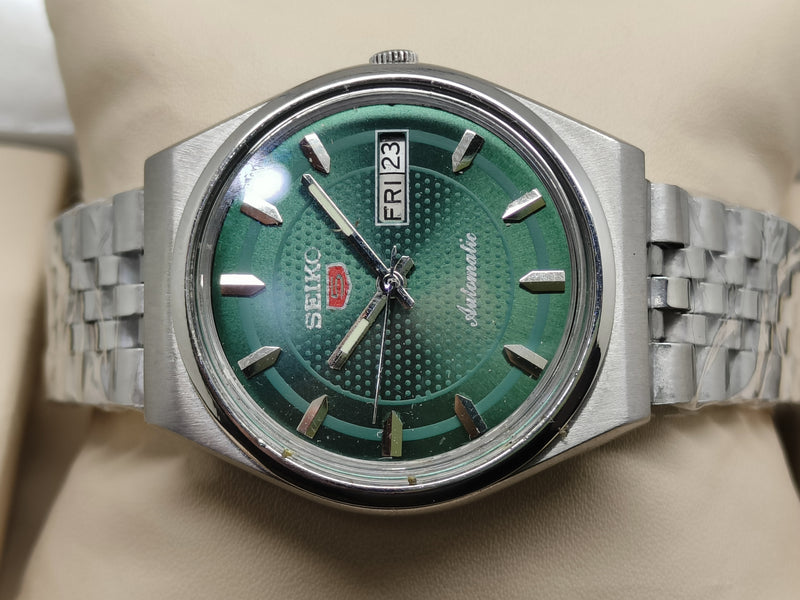 Vintage Seiko 5 SNK805 – Refurbished Blue Dial