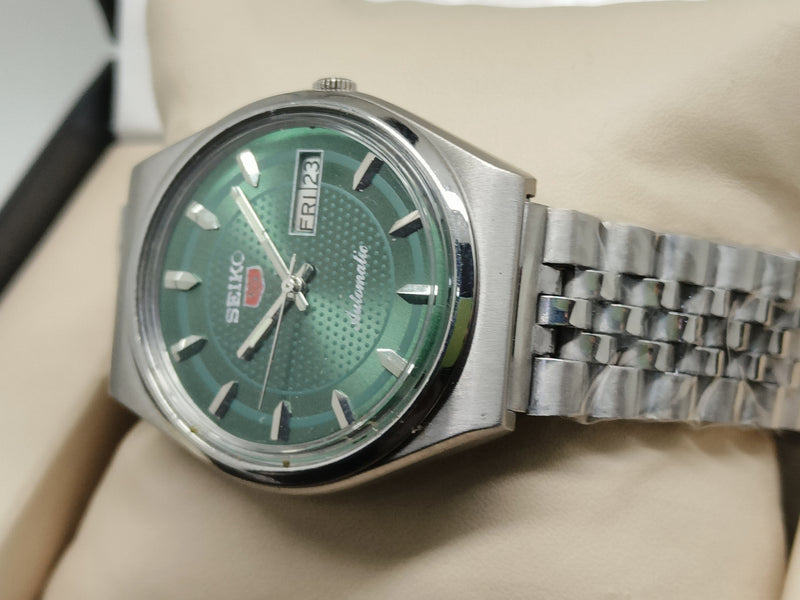 Vintage Seiko 5 SNK805 – Refurbished Blue Dial