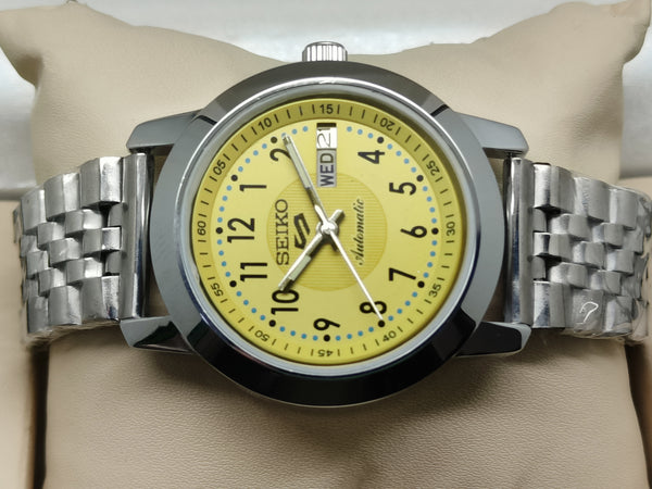 Collectible Seiko 5 Vintage – Restored & Serviced