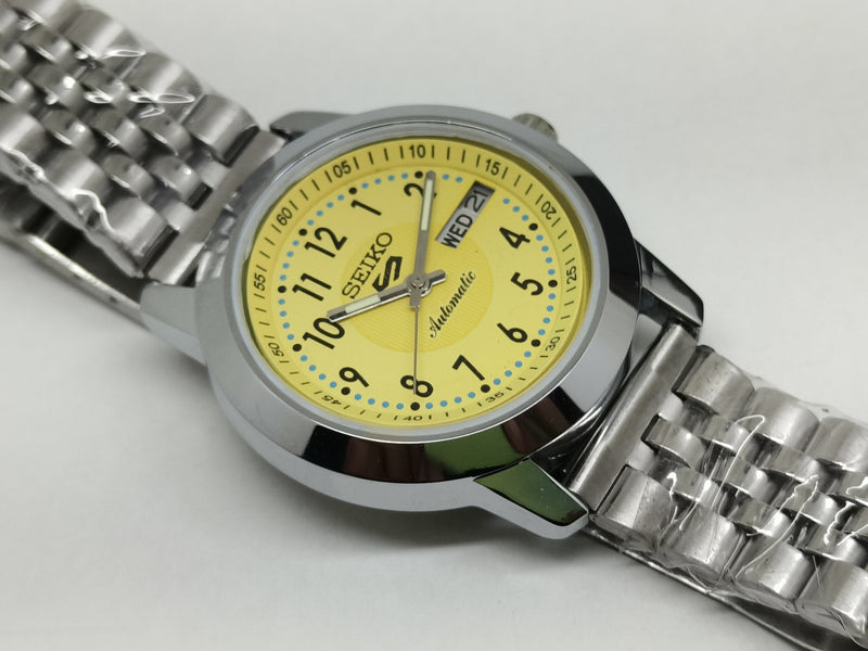 Collectible Seiko 5 Vintage – Restored & Serviced