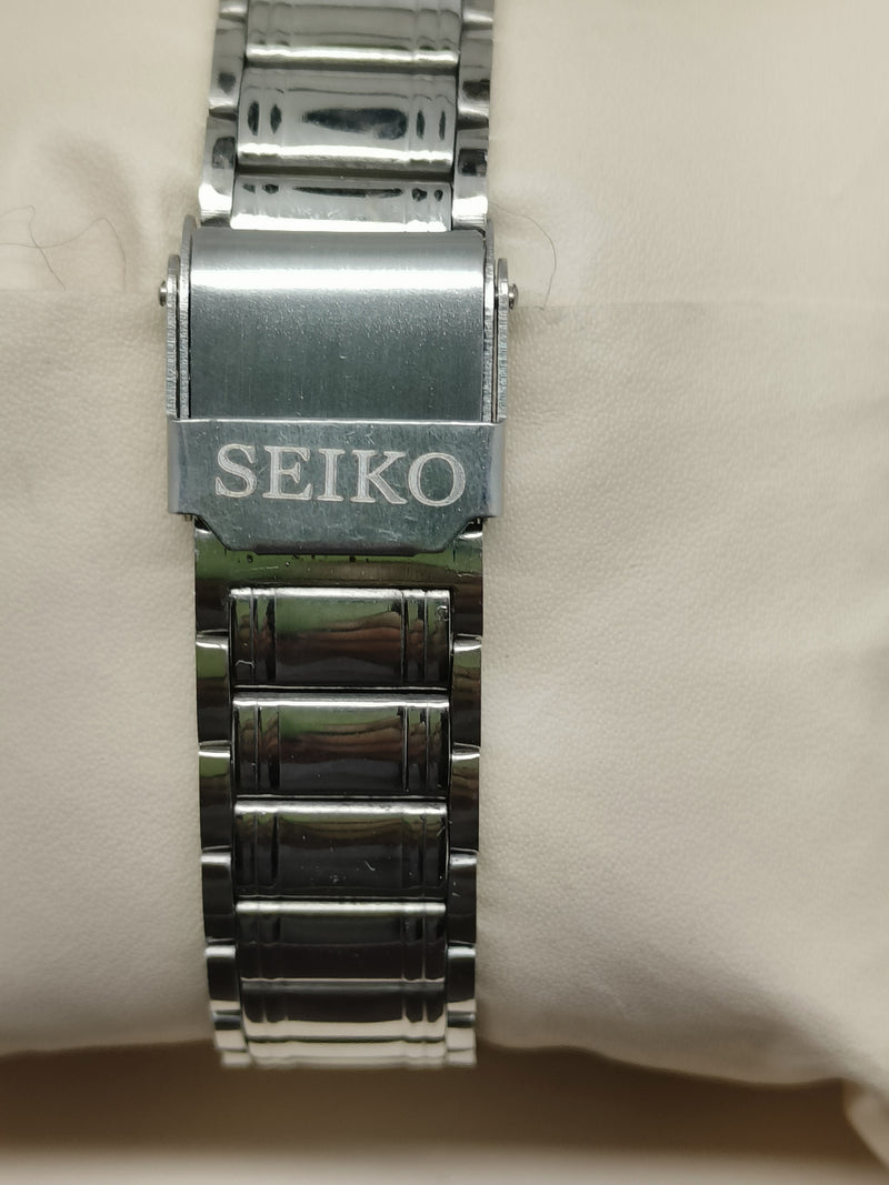 Seiko 5 Vintage Automatic – Heritage Watch Restored
