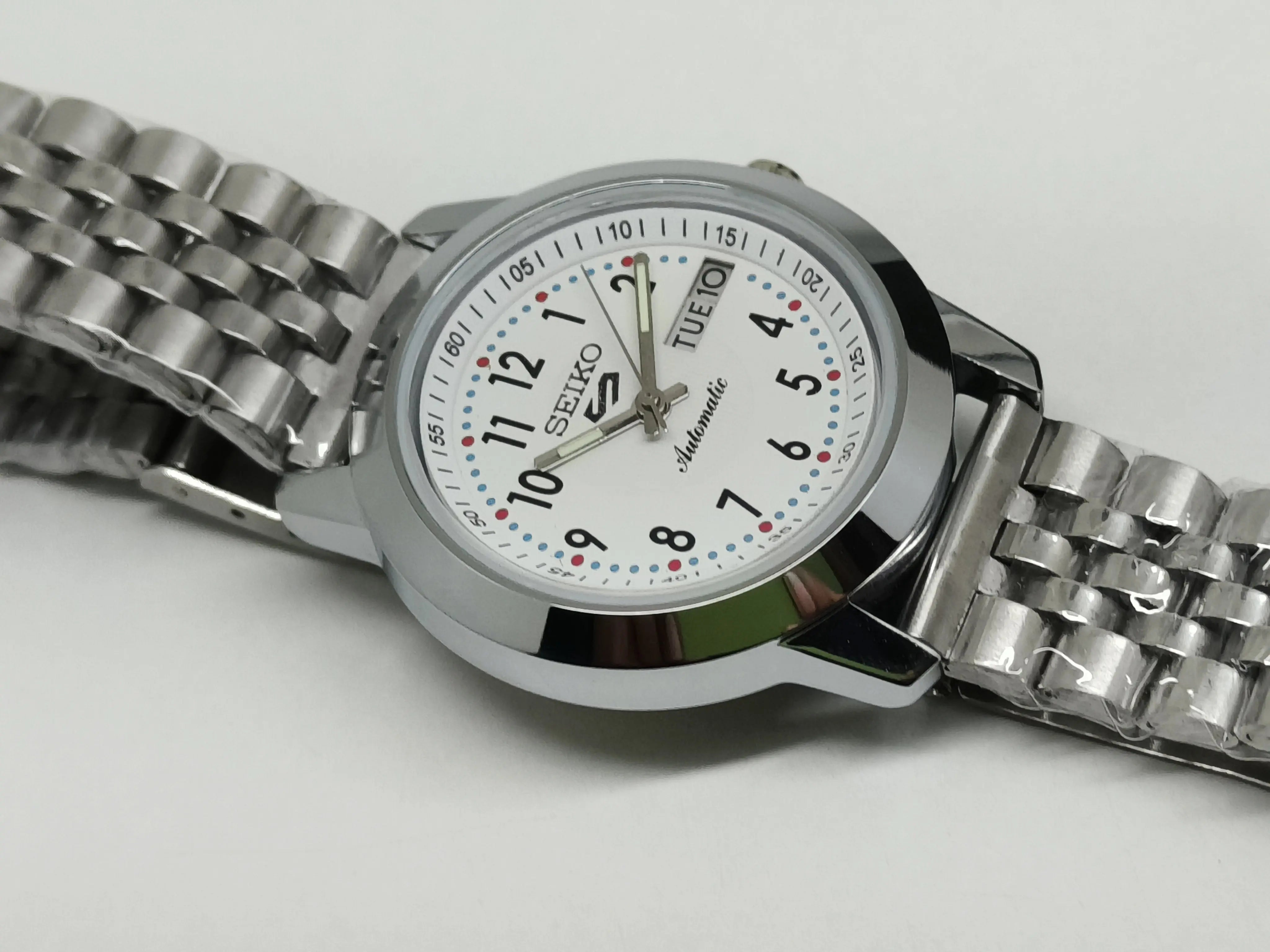Seiko 5 Vintage Quartz (if applicable) – Refurbished Rare Model National Watches