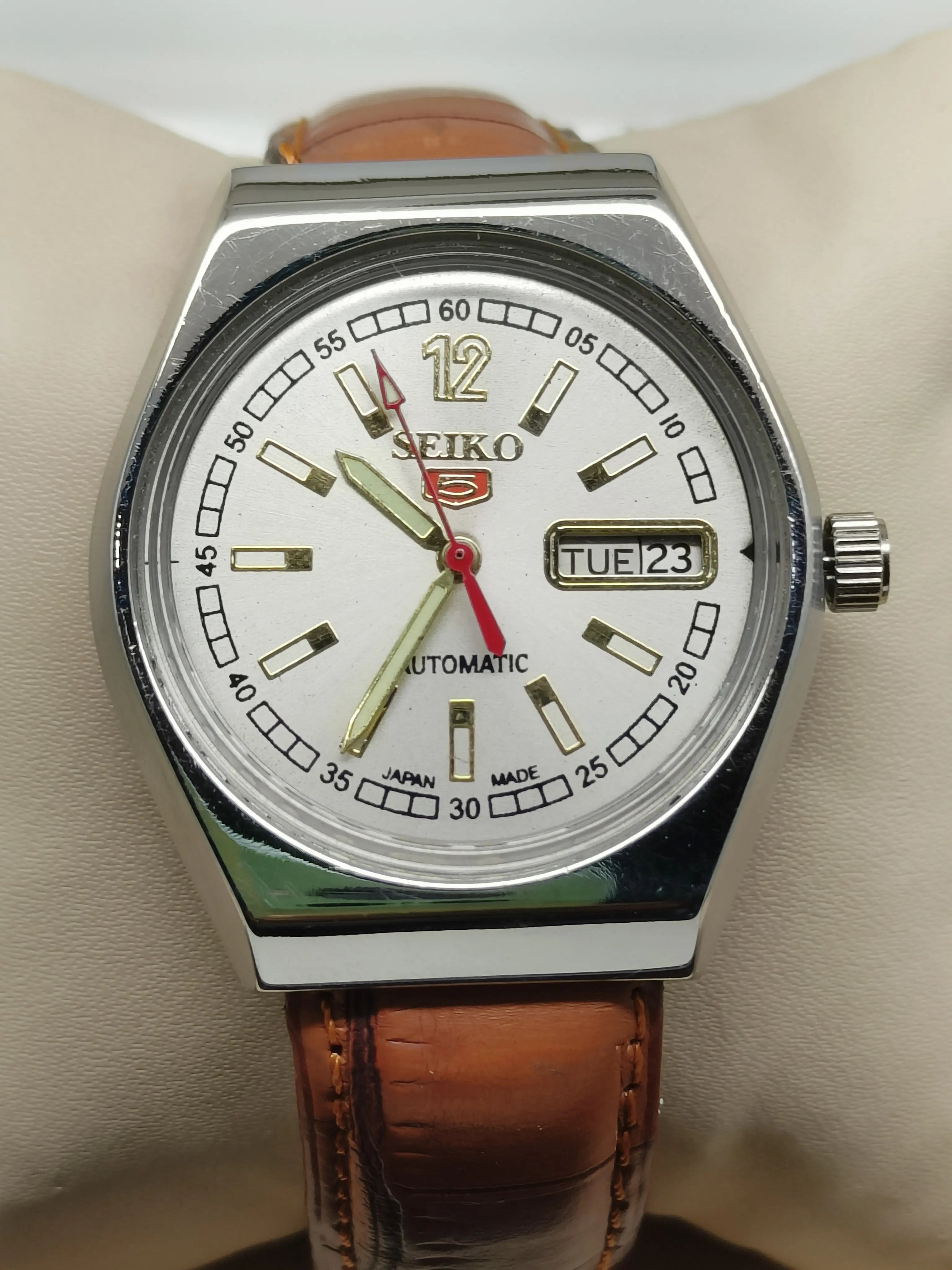 Seiko 5 Vintage Retro – Restored Automatic Watch National Watches