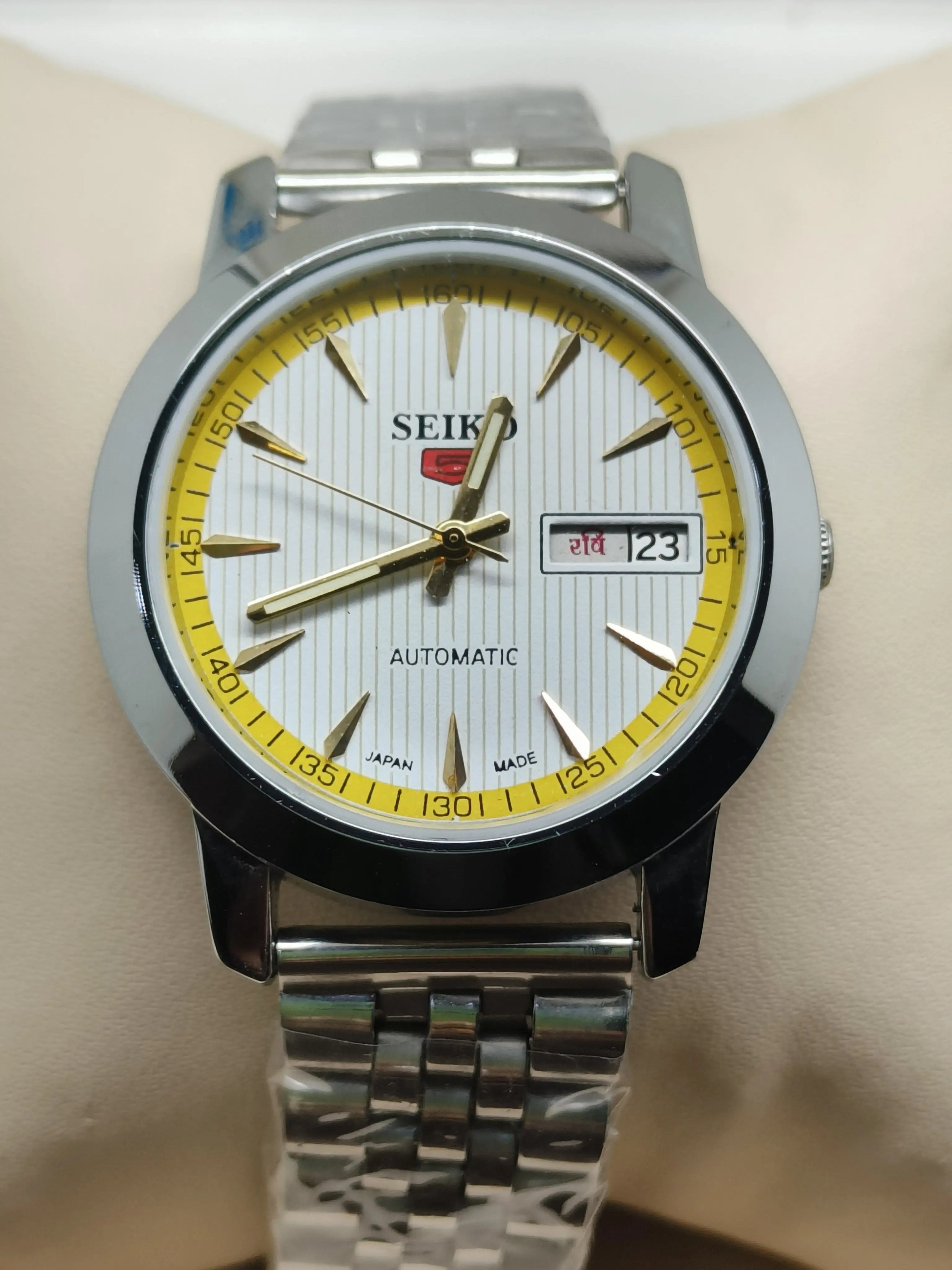Seiko 5 Vintage Field Watch – Refurbished Tough & Authentic National Watches