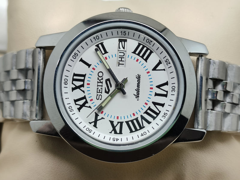 Seiko 5 Vintage Explorer Style – Refurbished Automatic