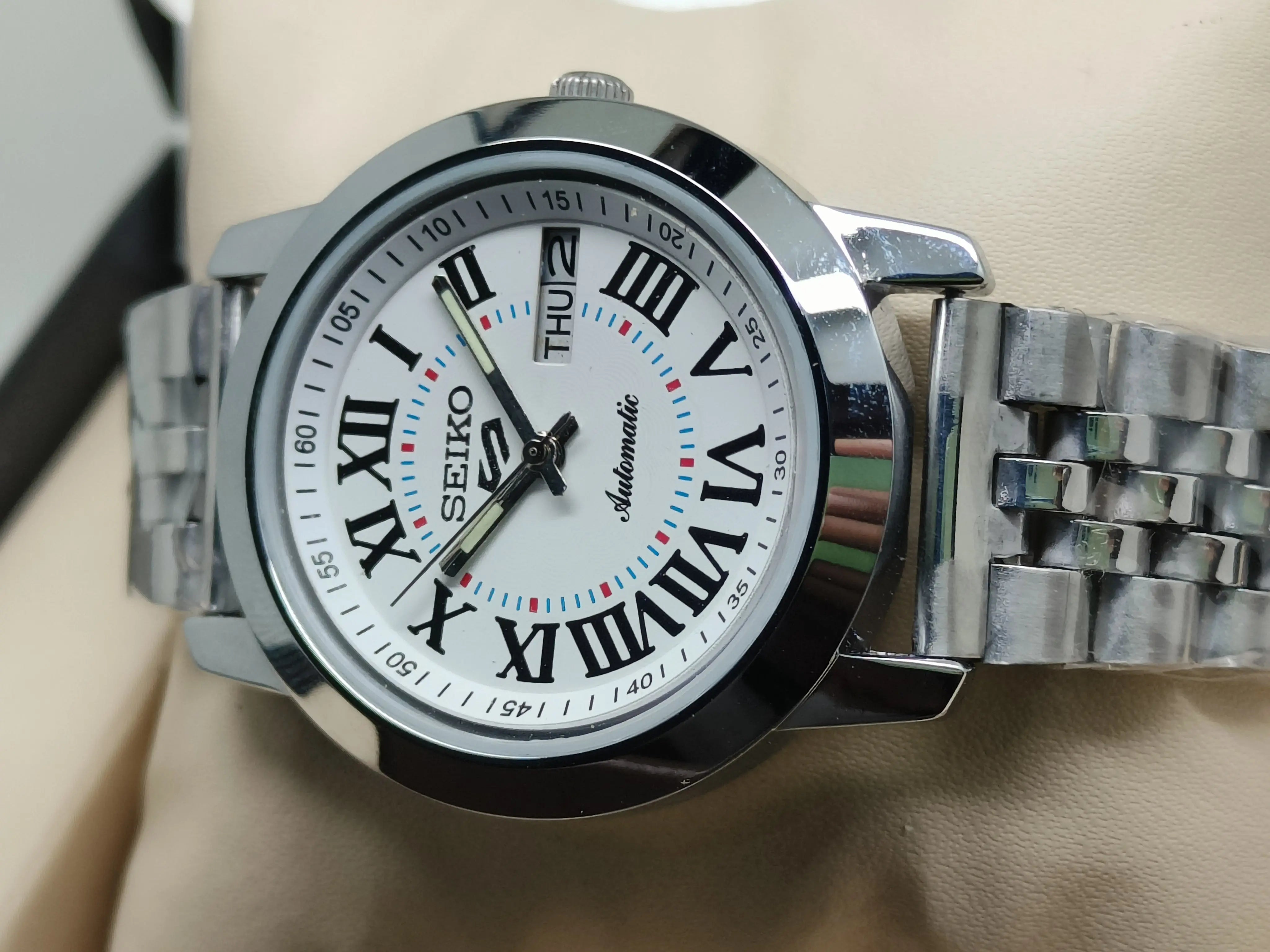 Seiko 5 Vintage Explorer Style – Refurbished Automatic National Watches