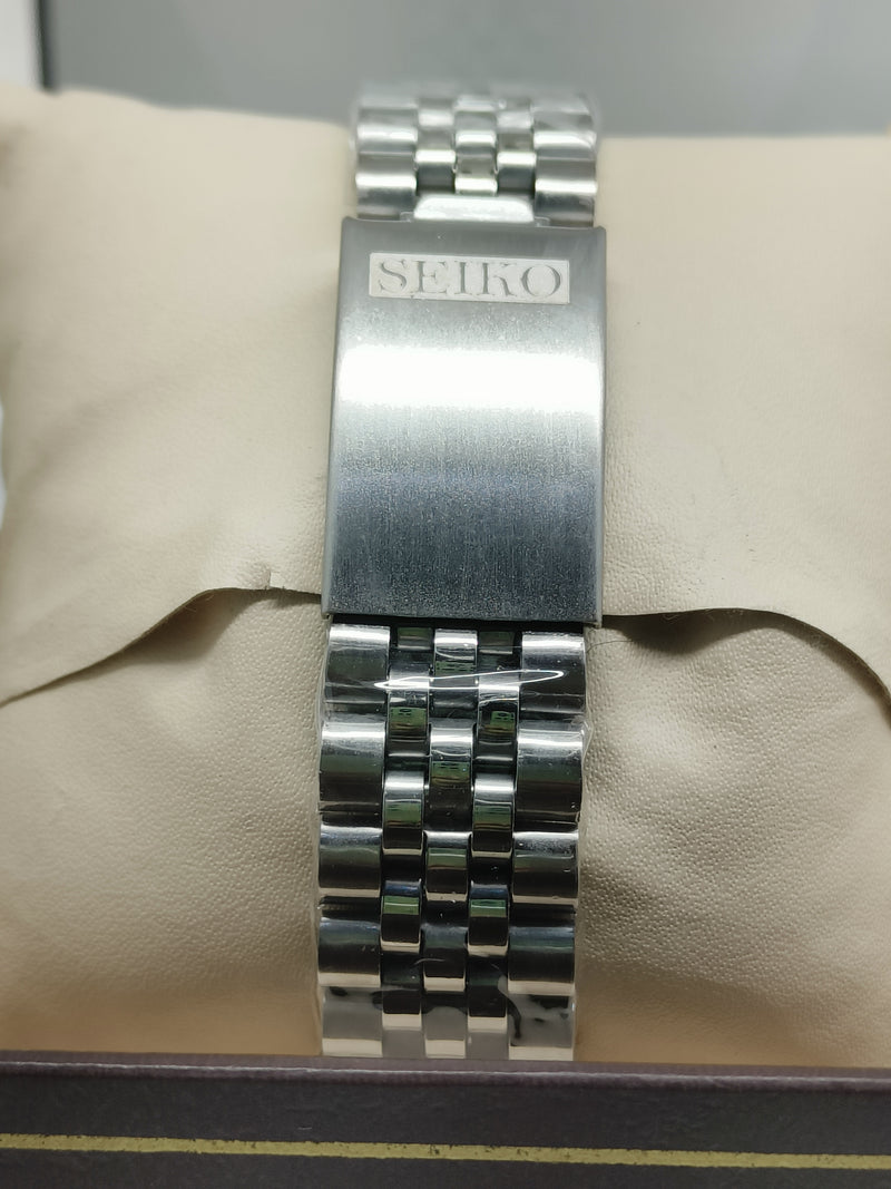 Seiko 5 Vintage Camper Style – Restored Classic