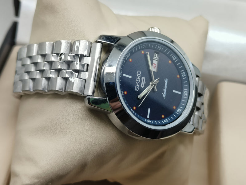 Seiko 5 Vintage Cushion Case – Refurbished Retro Vibes