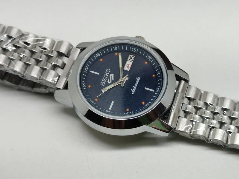 Seiko 5 Vintage Cushion Case – Refurbished Retro Vibes