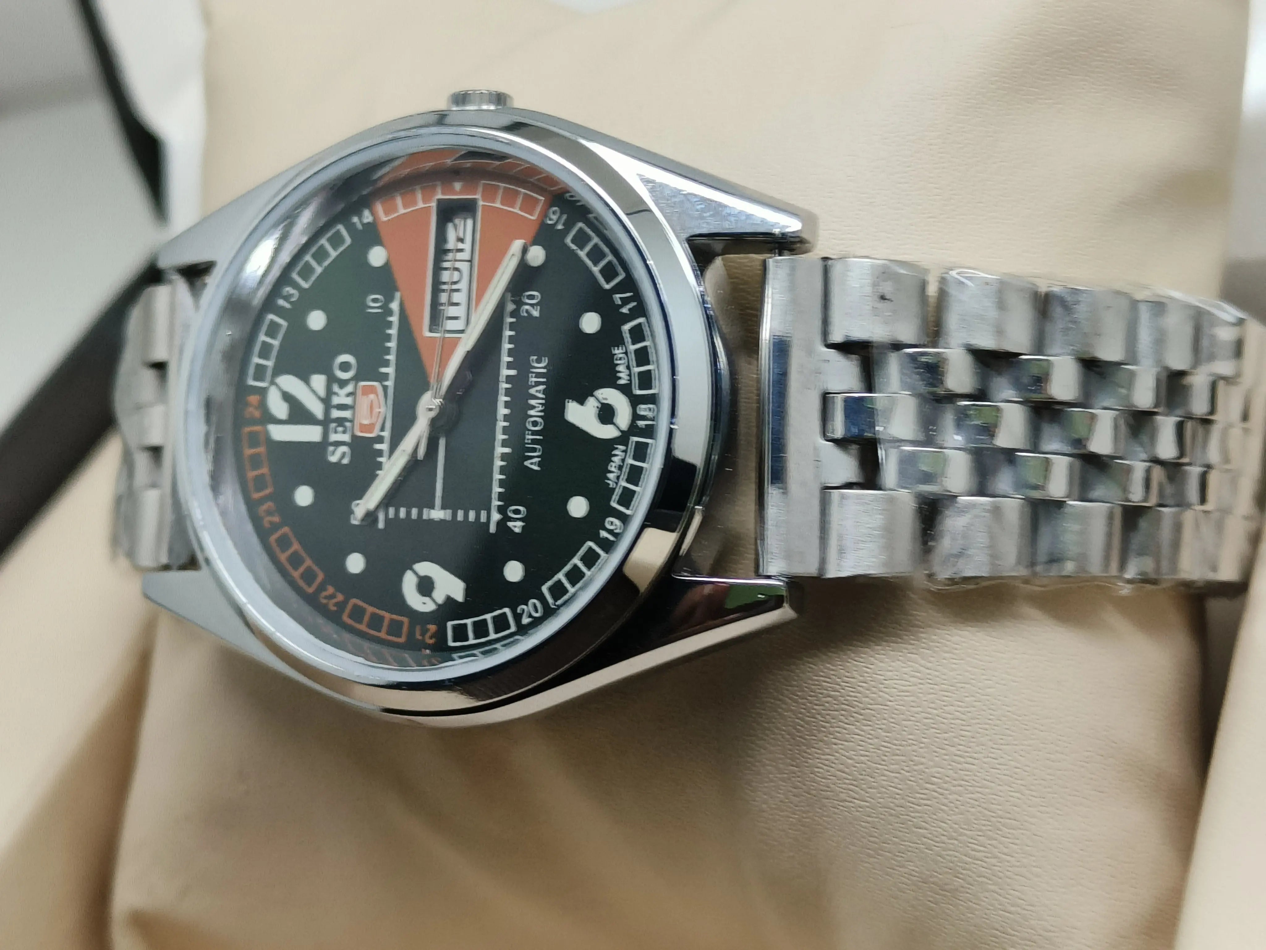 Seiko 5 Vintage Gold Plated – Restored Classic Elegance National Watches