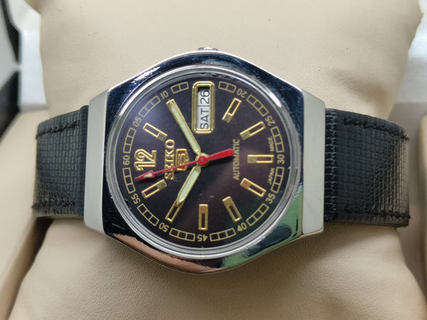 Seiko 5 Vintage Stainless Steel – Refurbished Everyday Wear