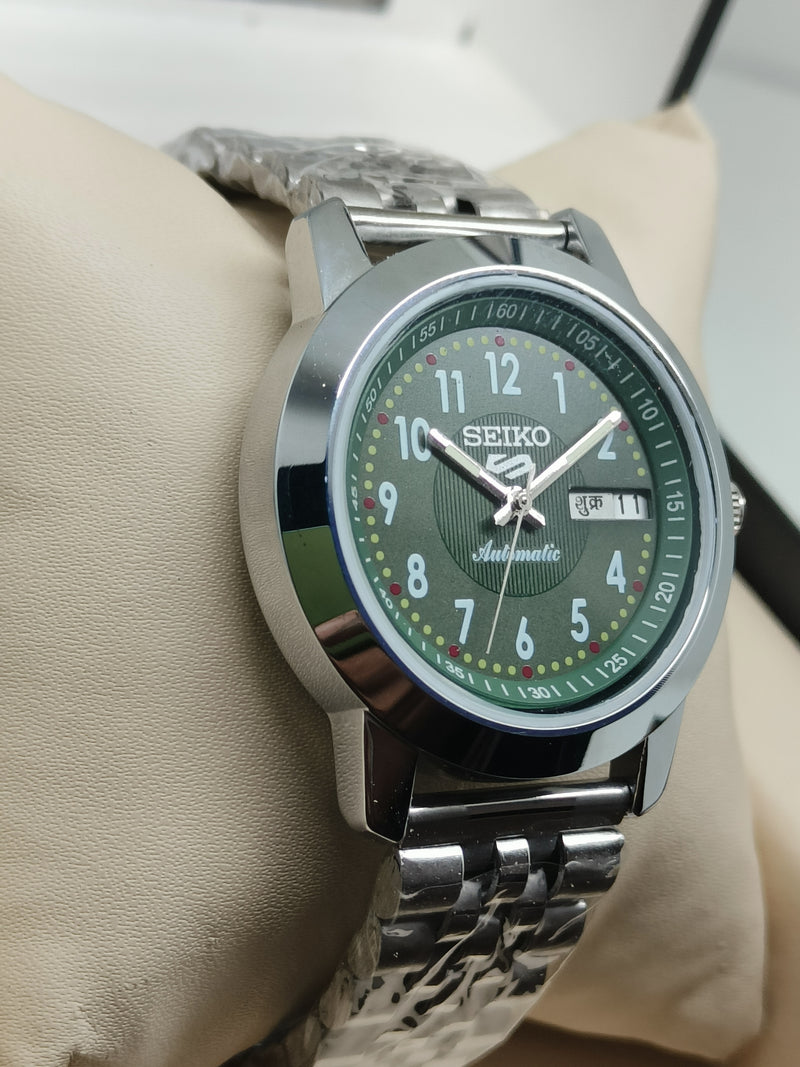 Seiko 5 Vintage Day/Date Original – Refurbished Piece