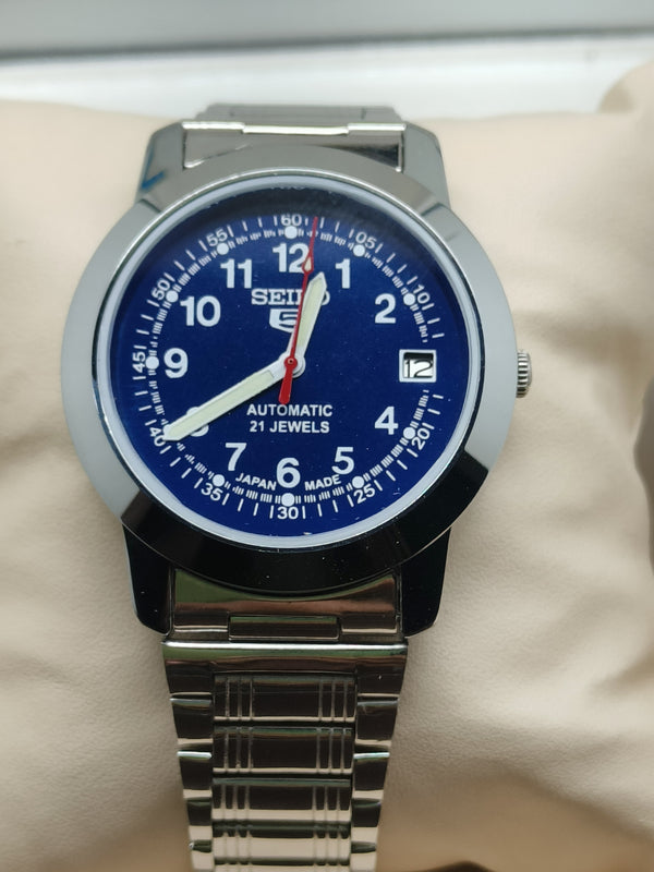 Seiko 5 Vintage Champagne Dial – Restored Dress Watch