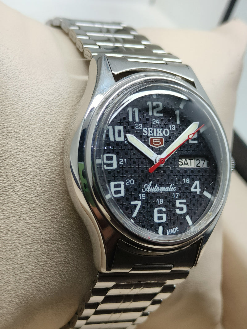 Seiko 5 Vintage Dual Tone – Refurbished Elegant Watch