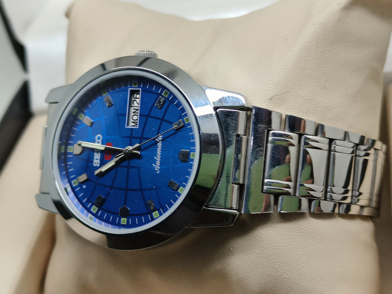 Seiko 5 Vintage Champagne Dial – Restored Dress Watch