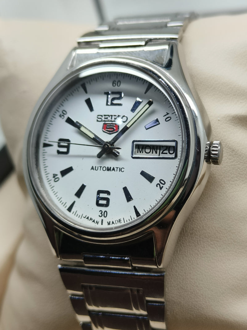 Seiko 5 Vintage Burgundy Dial – Refurbished Unique Piece
