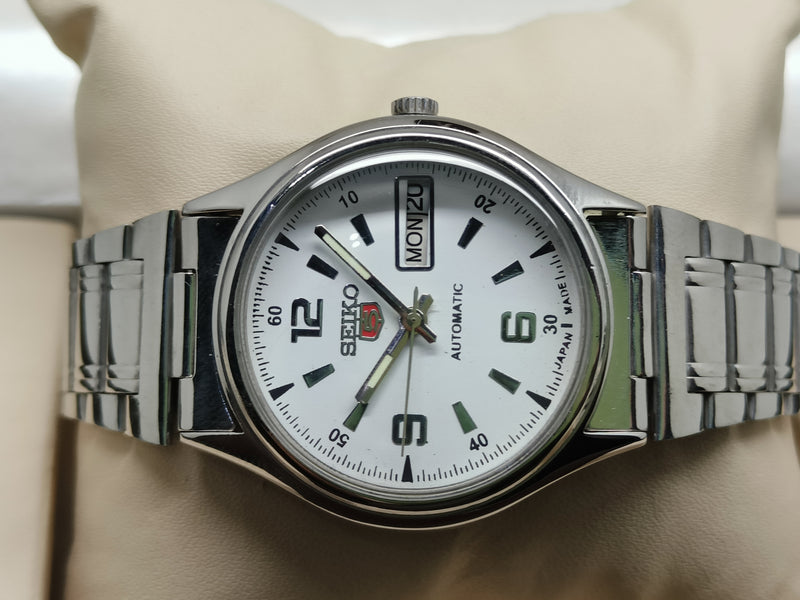 Seiko 5 Vintage Burgundy Dial – Refurbished Unique Piece