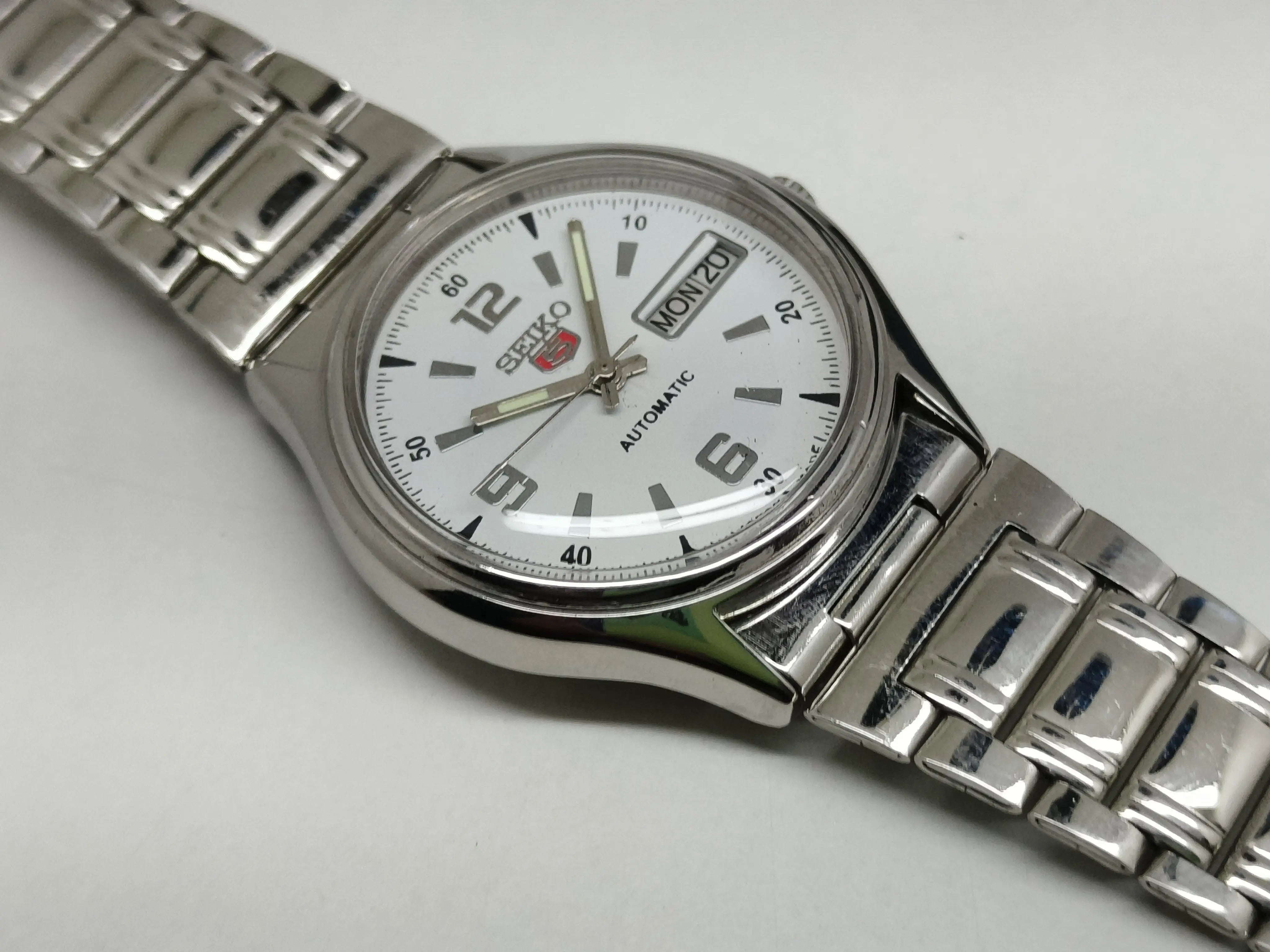 Seiko 5 Vintage white Dial – Refurbished Unique Piece National Watches