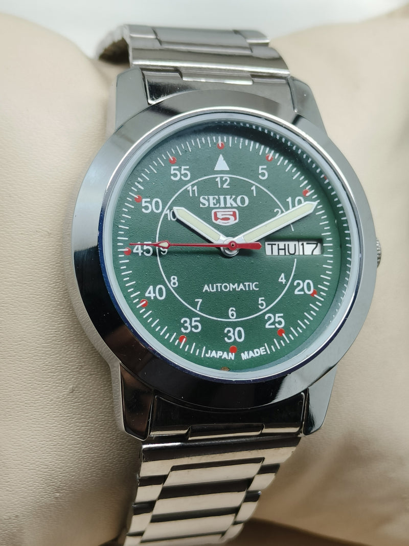 Seiko 5 Vintage Bracelet Included – Serviced Watch