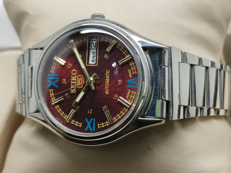 Seiko 5 Vintage Leather Strap Included – Restored Gear