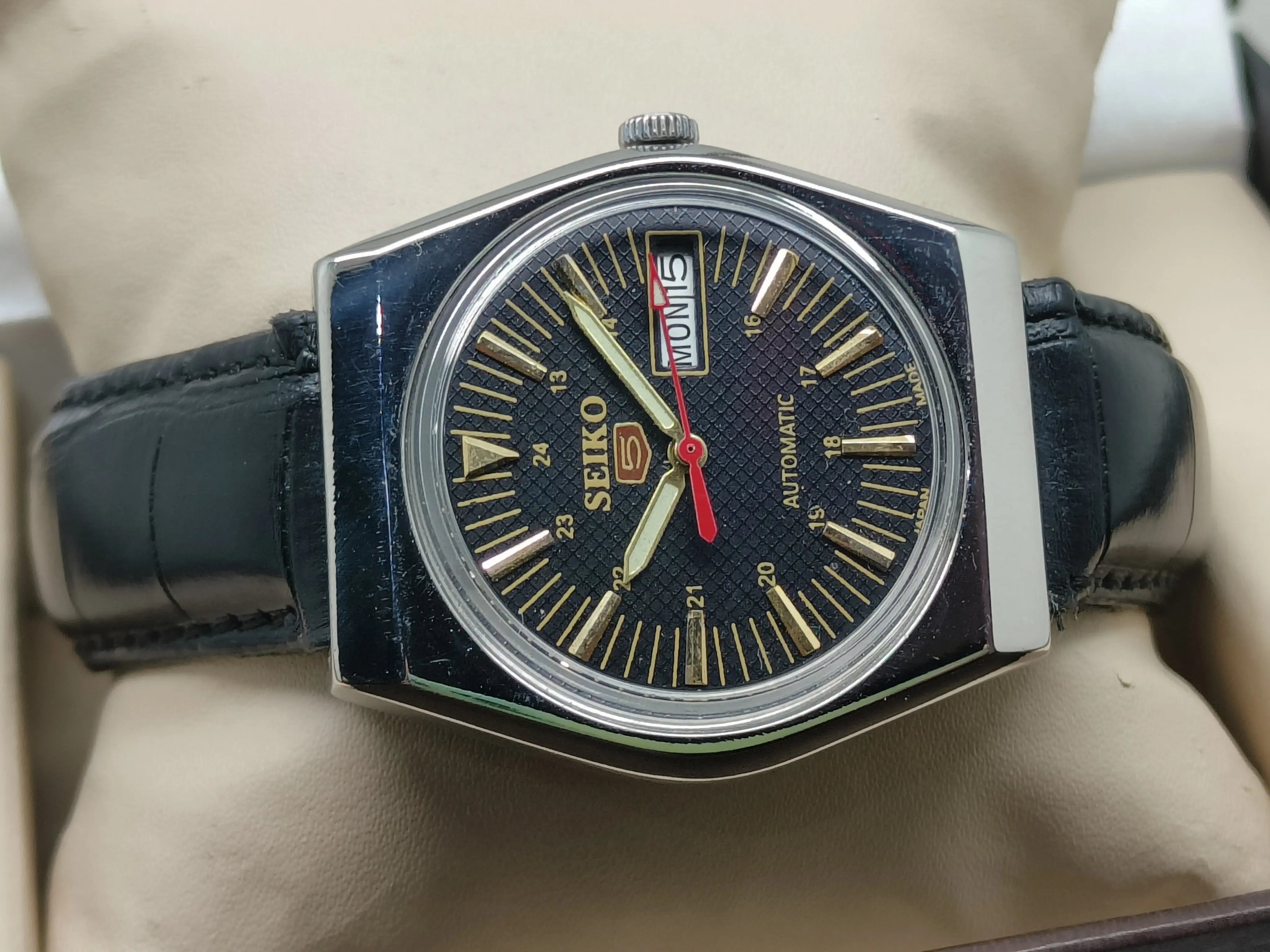 Seiko 5 Vintage Automatic – All Original Parts (Refurbished) National Watches