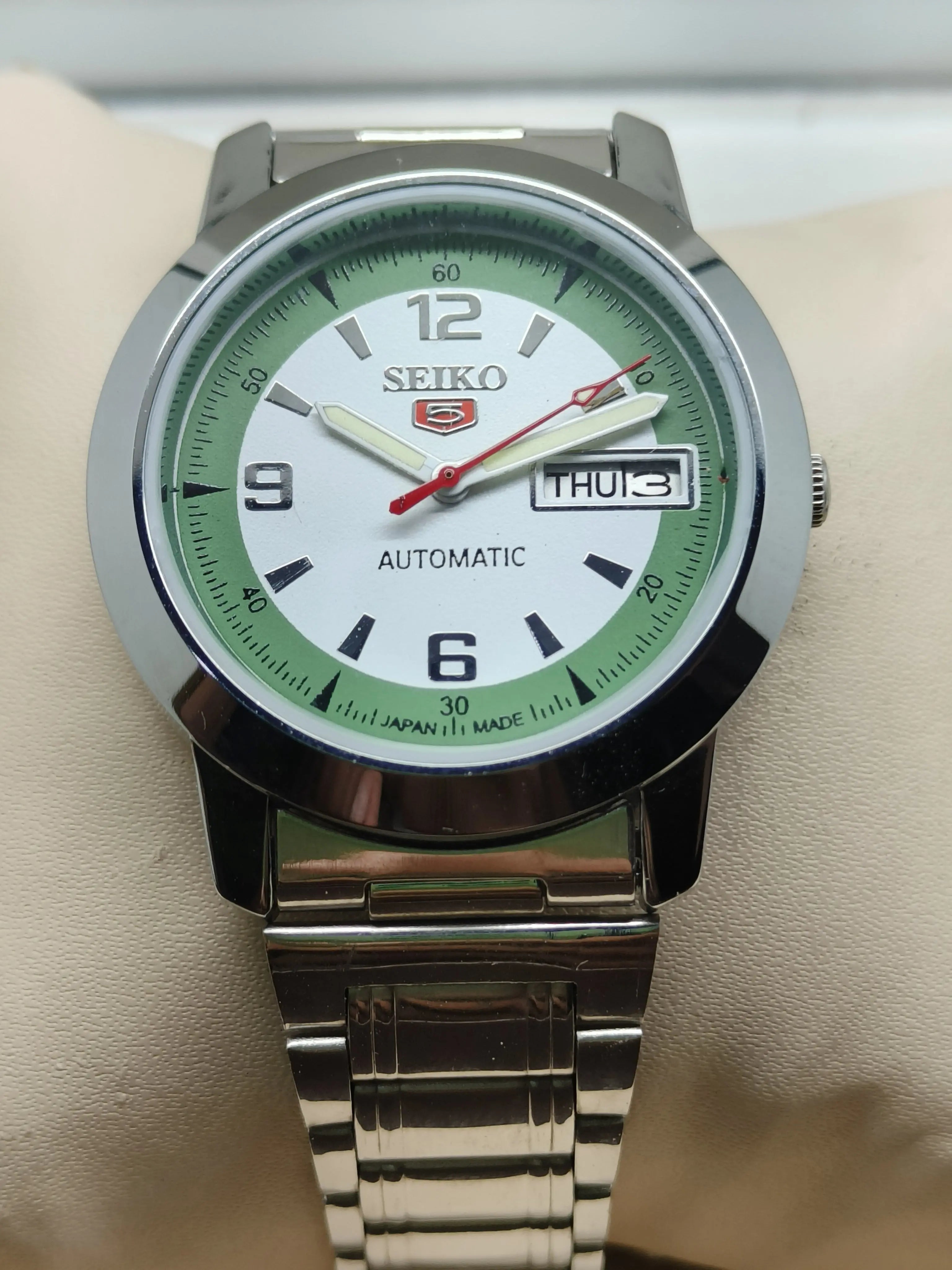 Seiko 5 Vintage Automatic – Rare Find Refurbished National Watches