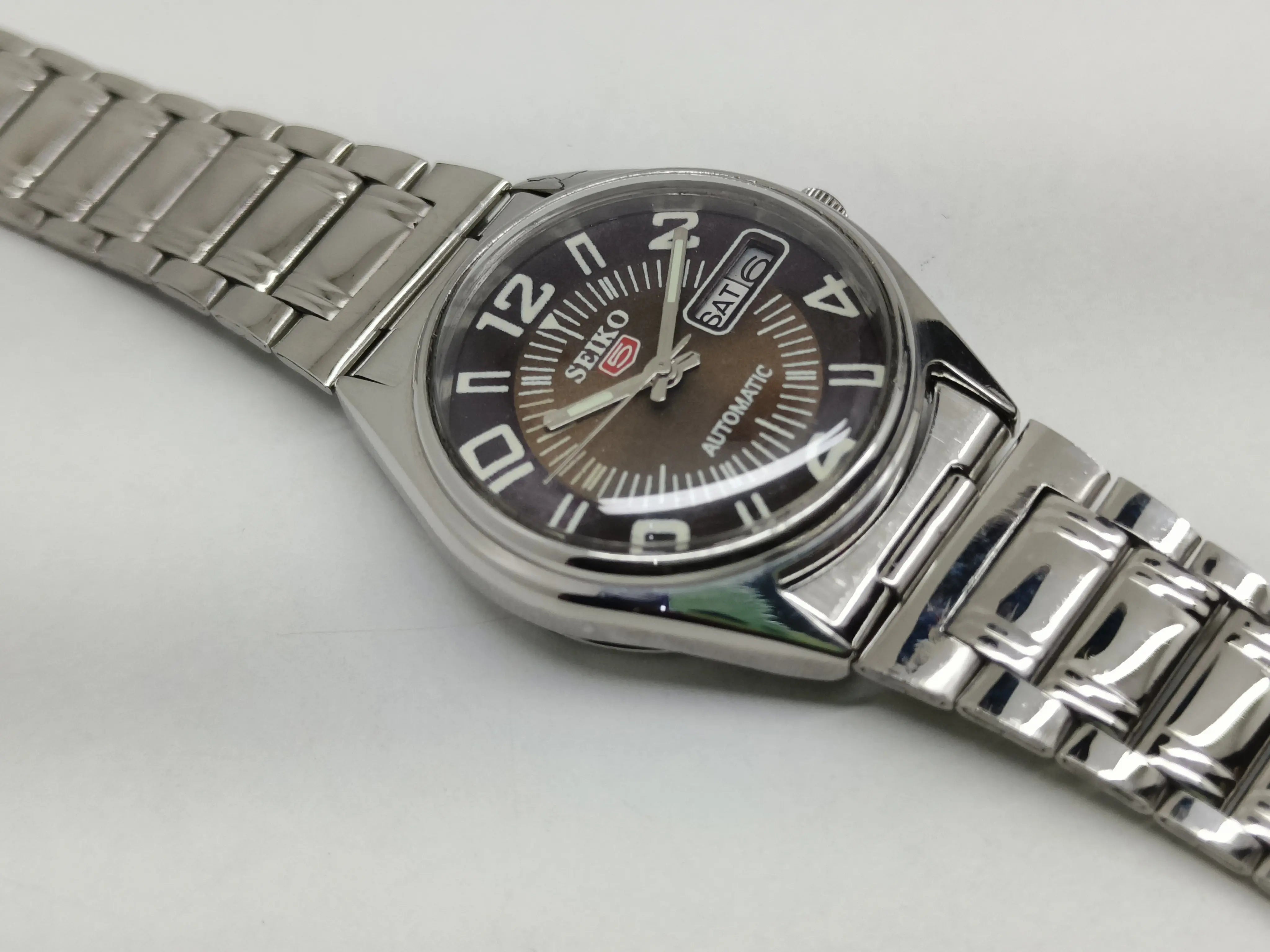 Seiko 5 Vintage Automatic – Your First Vintage Watch National Watches