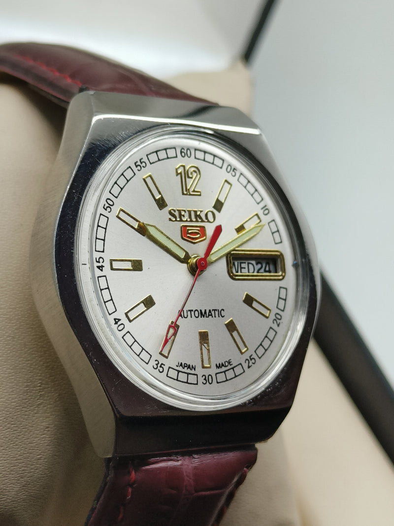Seiko 5 Vintage Automatic – Dress & Casual Hybrid