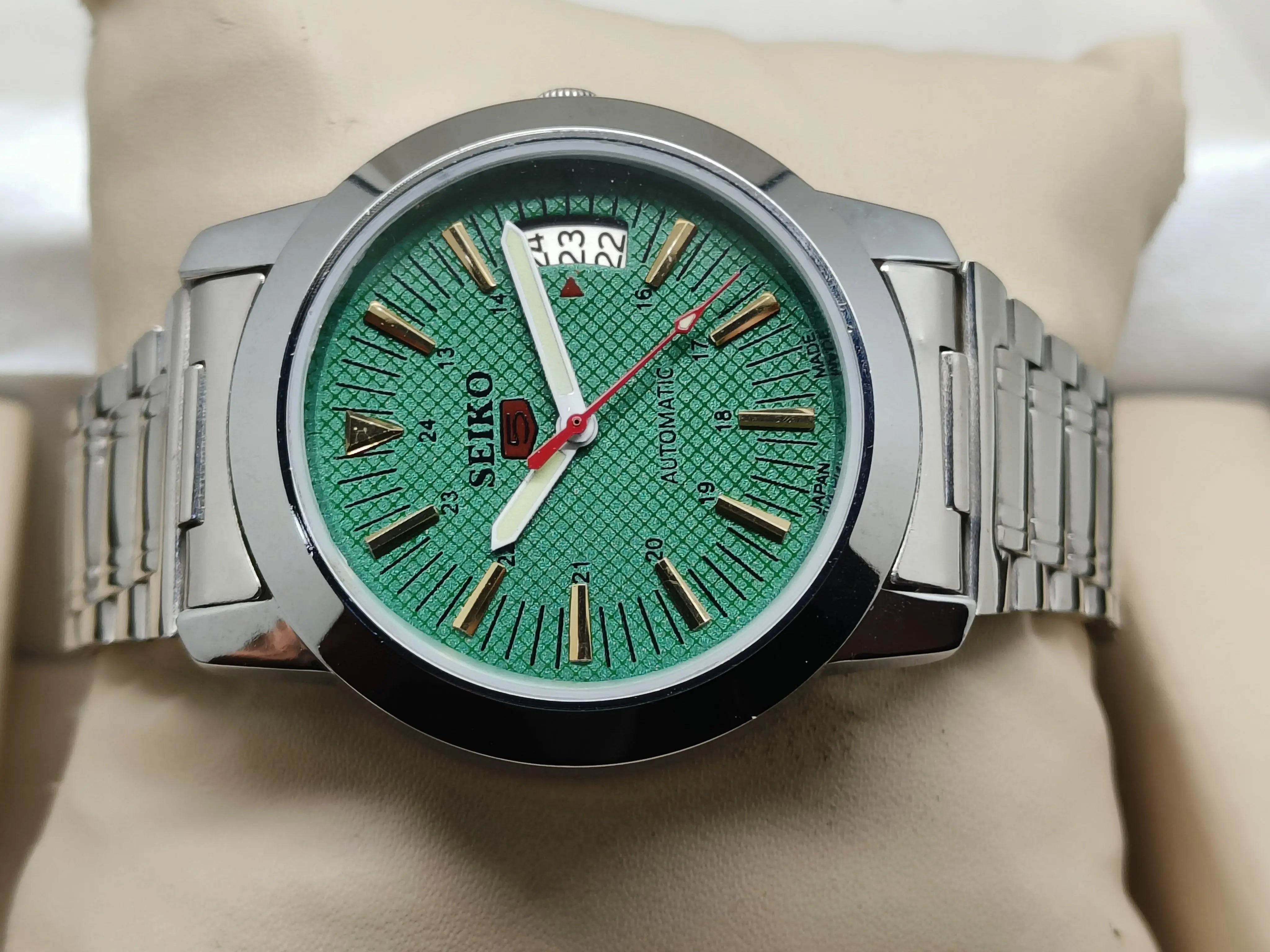Seiko 5 Vintage Automatic – Slim 37mm Classic Size National Watches