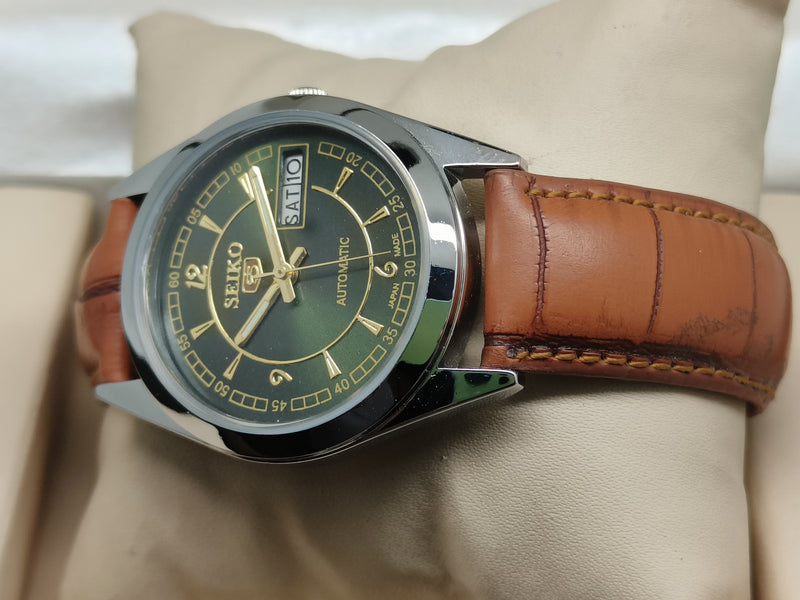 Seiko 5 Vintage Automatic – Perfect Working Condition