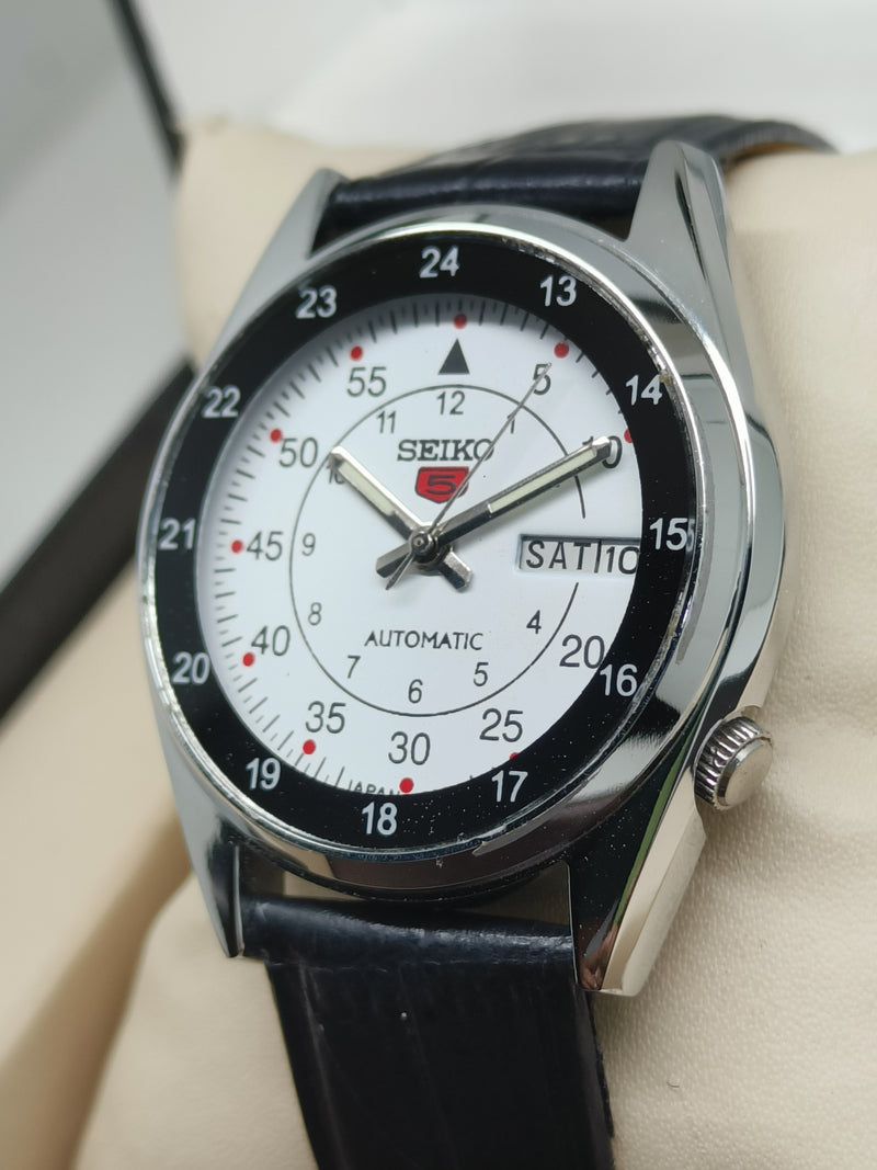 Seiko 5 Vintage Automatic – Long Lasting Mechanical Movement