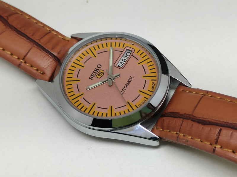 Seiko 5 Vintage Automatic – Powered by Wrist Motion