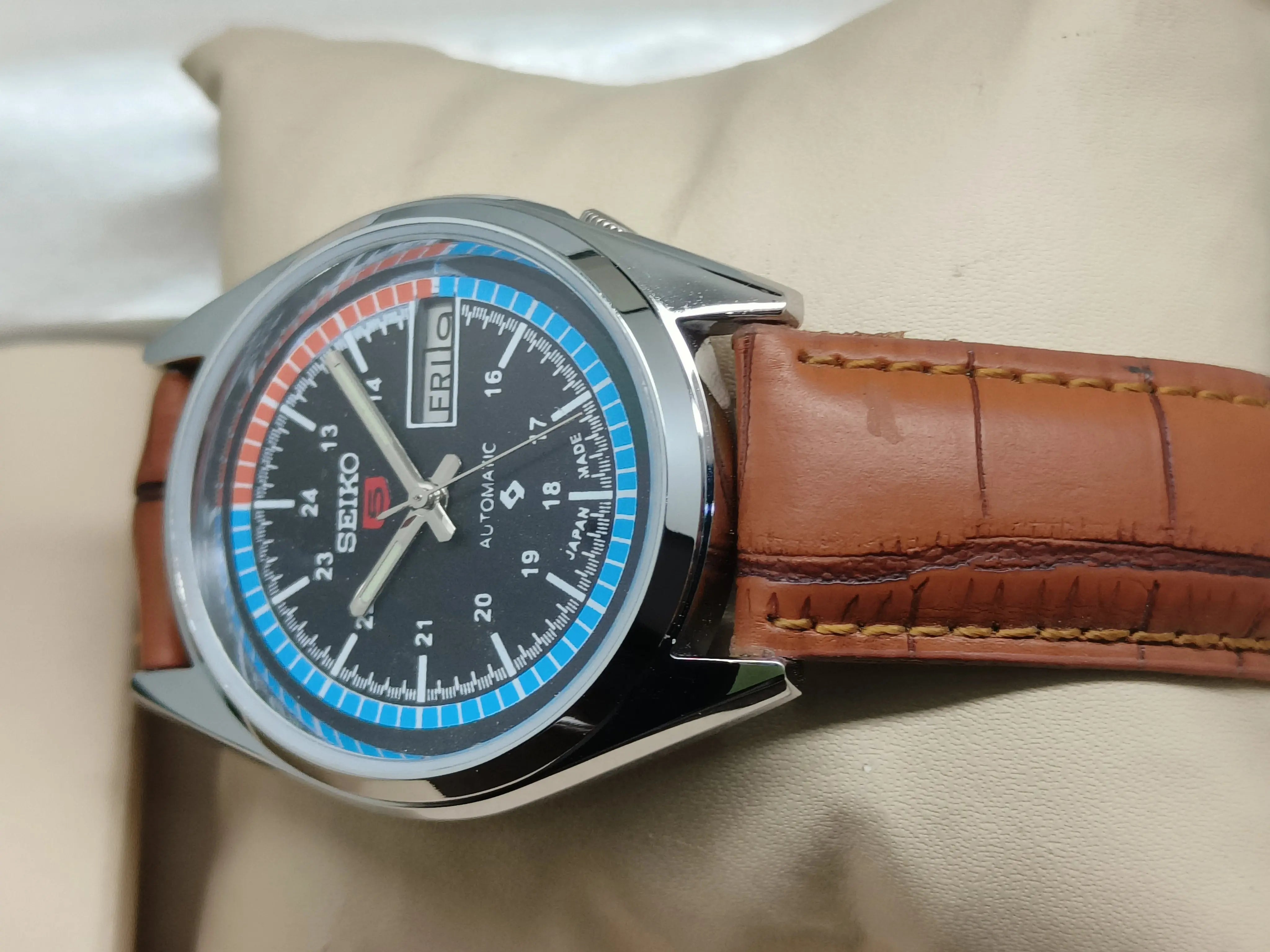 Seiko 5 Vintage Automatic – Japanese Heritage & Style National Watches
