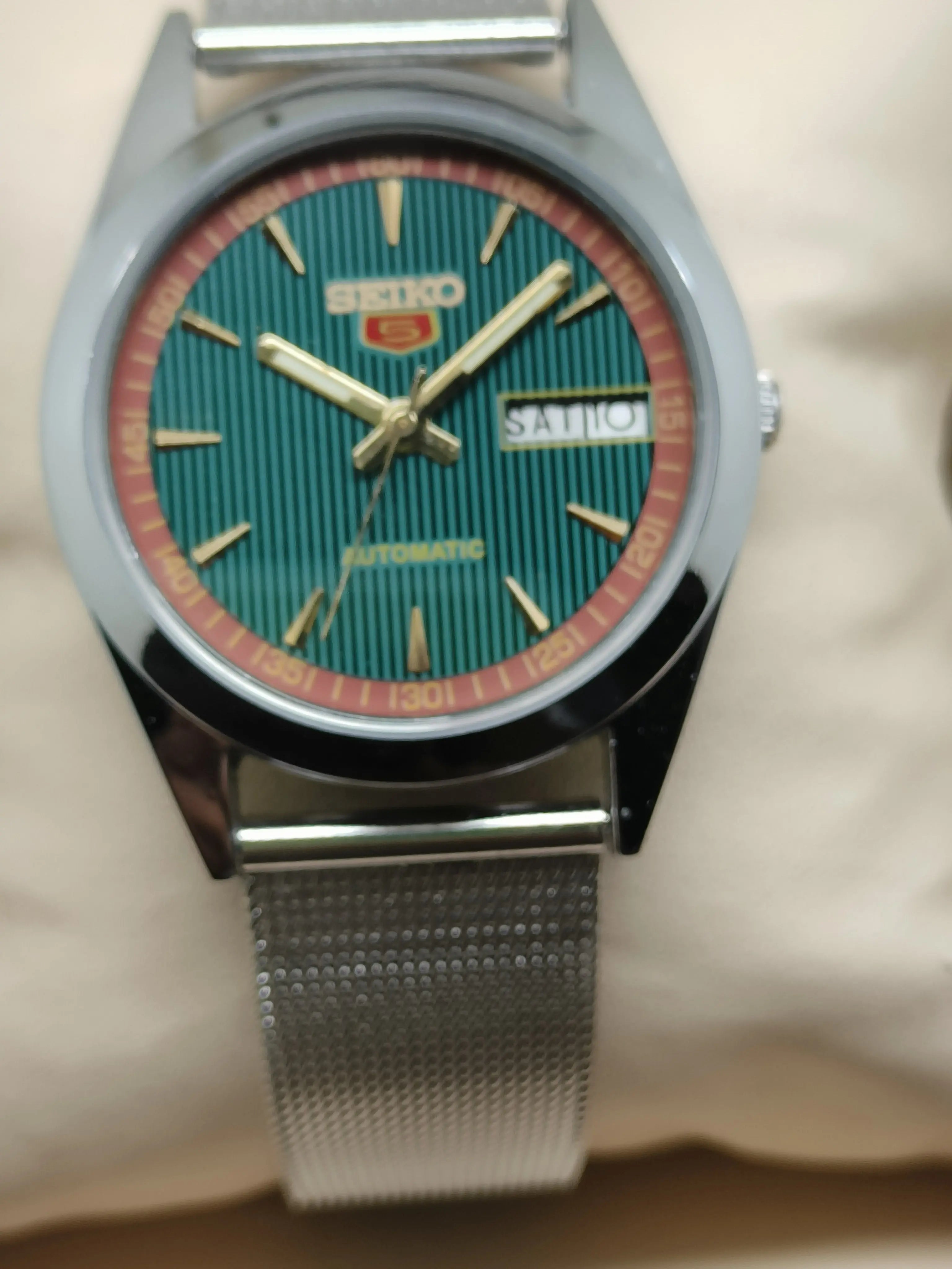 Seiko 5 Vintage Automatic – Elegant Vintage Design National Watches