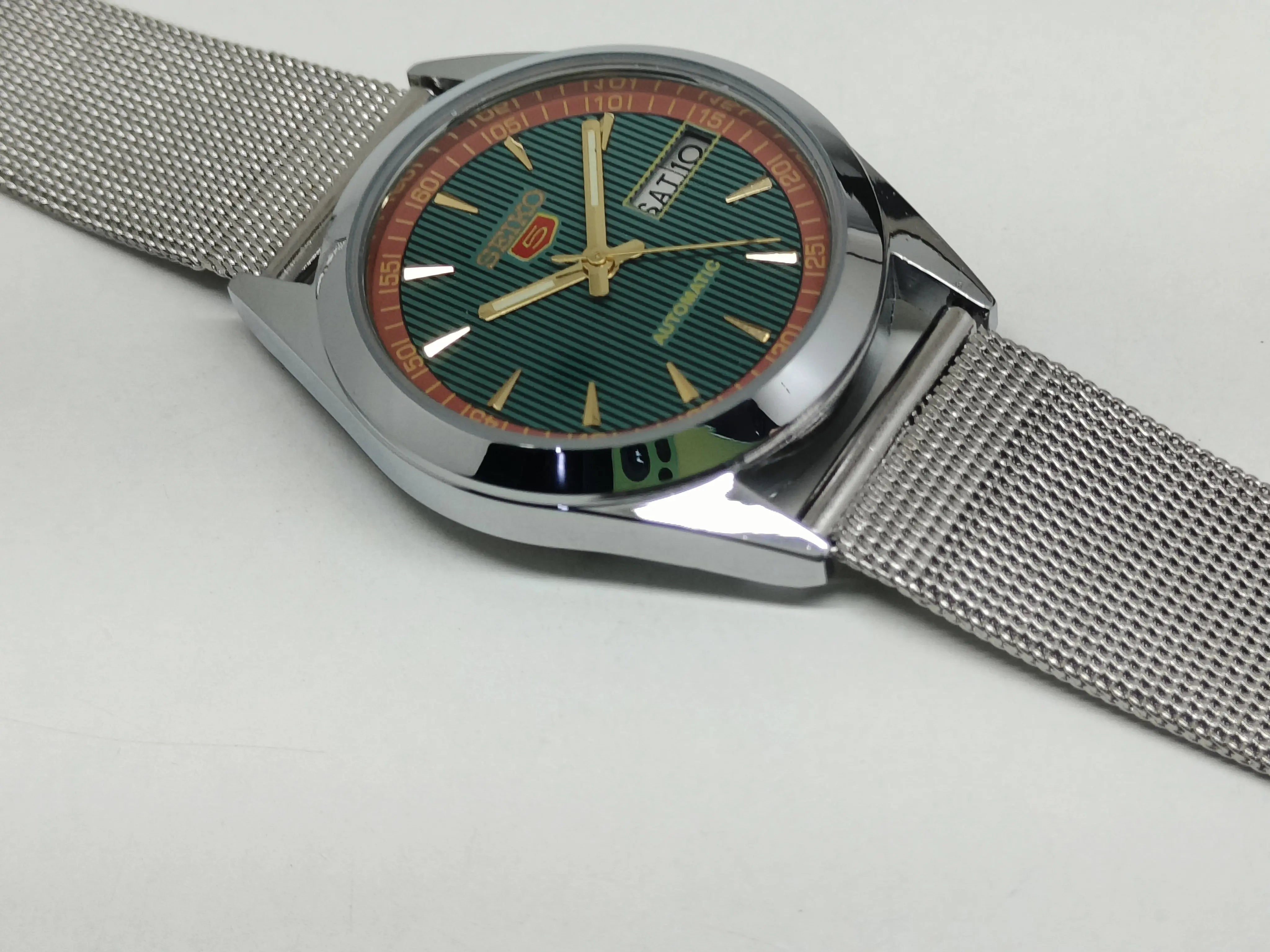 Seiko 5 Vintage Automatic – Elegant Vintage Design National Watches