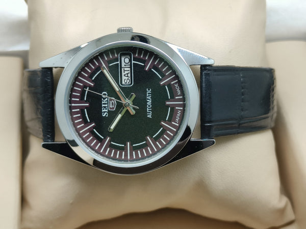 Seiko 5 Vintage Automatic – Rugged & Reliable