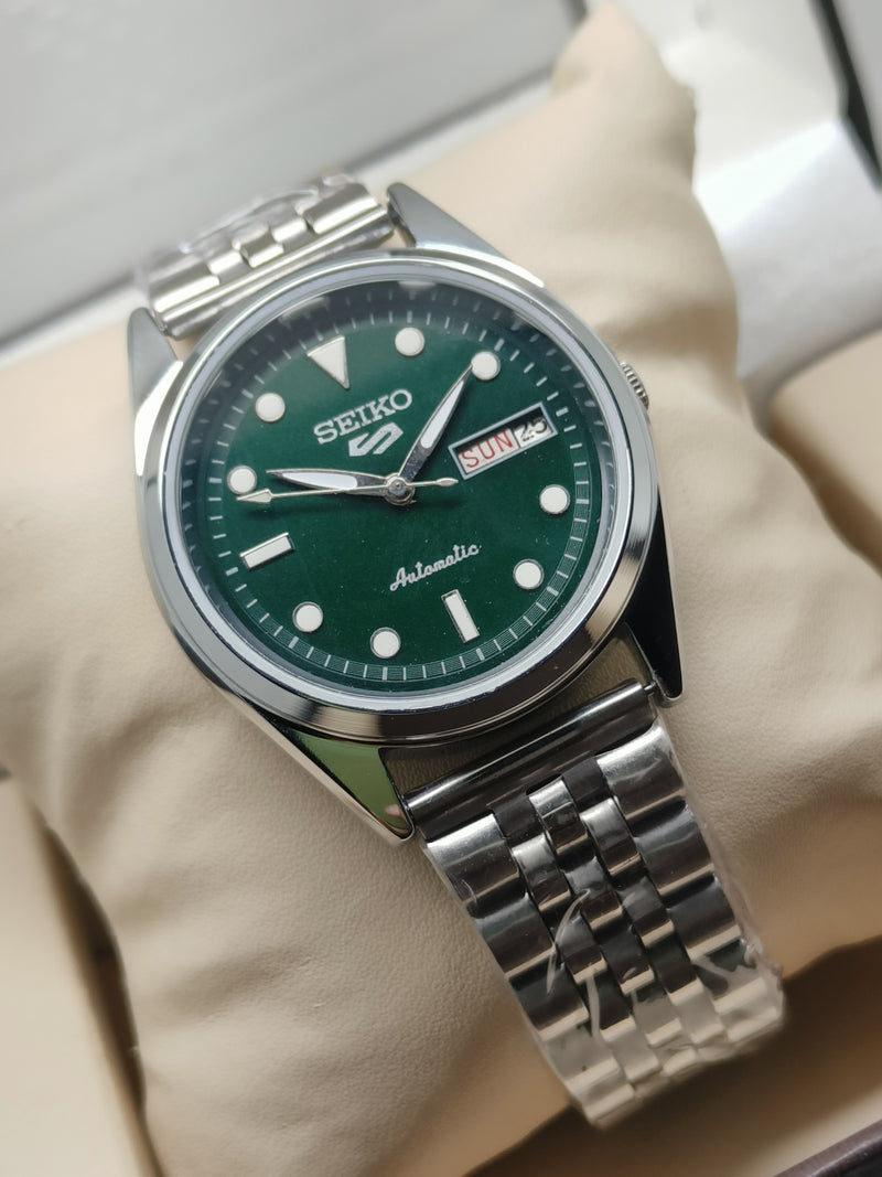 Seiko 5 Vintage Automatic – Bold & Timeless